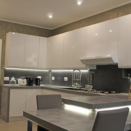 Casa Elena * קליארי